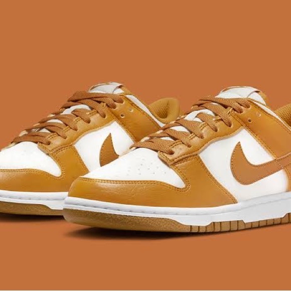 Nike Dunk Low Next Nature - Picture 2 of 3